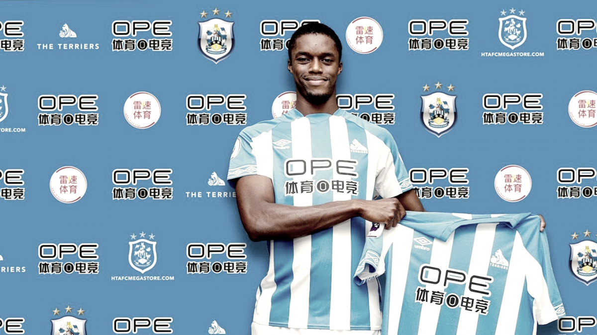 Adama Diakhaby firma con el Huddersfield hasta 2021