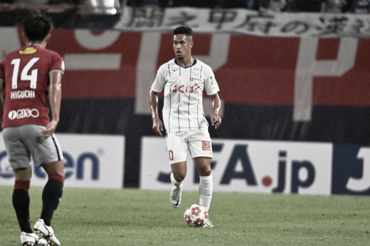 Em seu início no futebol japonês, Eduardo Mancha comemora vaga na final da Copa do Imperador