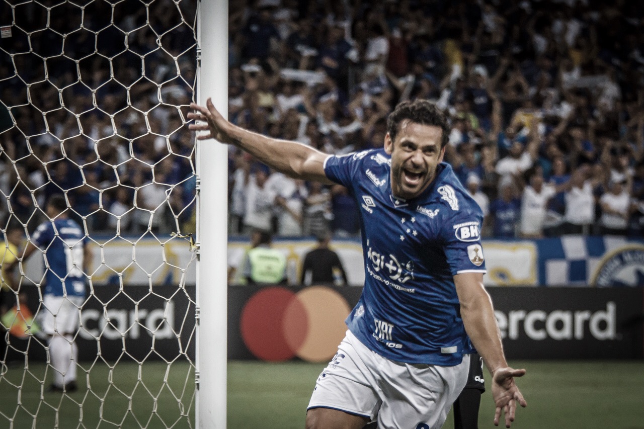 Cruzeiro atropela Huracán e garante classificação antecipada da Libertadores Cruzeiro atropela Huracán e garante classificação antecipada da Libertadores