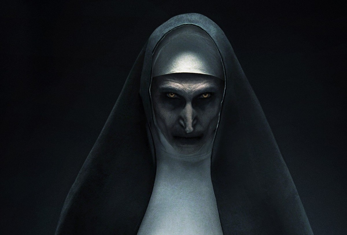 The Nun | Liberada a primeira imagem do spin-off da freira demoníaca de "Invocação do Mal 2"