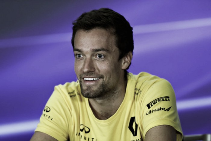 Jolyon Palmer, convencido de que terminará la temporada con Renault