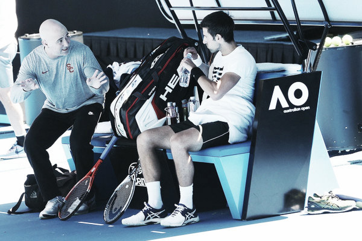 Para Agassi, ayudar a Djokovic es ayudar al tenis
