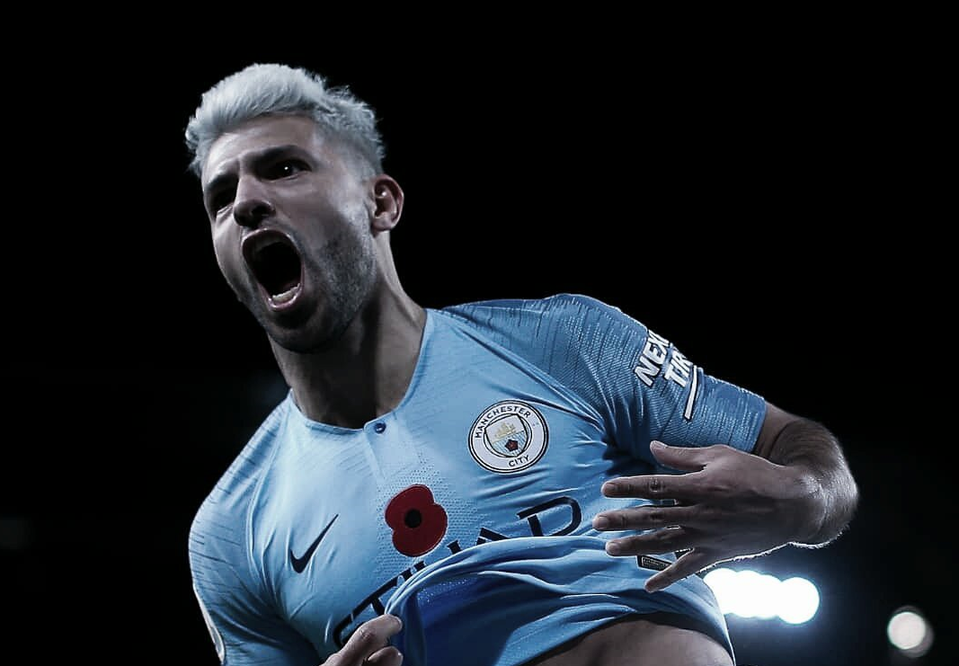 Manchester City vence clássico contra United e se isola na liderança da Premier League Manchester City vence clássico contra United e se isola na liderança da Premier League