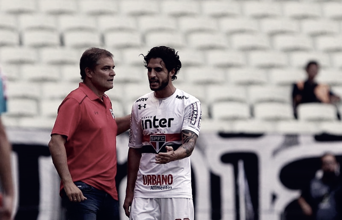 Após empate sem gols, Diego Aguirre lamenta: “Não estou feliz, viemos aqui para ganhar” Após empate sem gols, Diego Aguirre lamenta: “Não estou feliz, viemos aqui para ganhar”