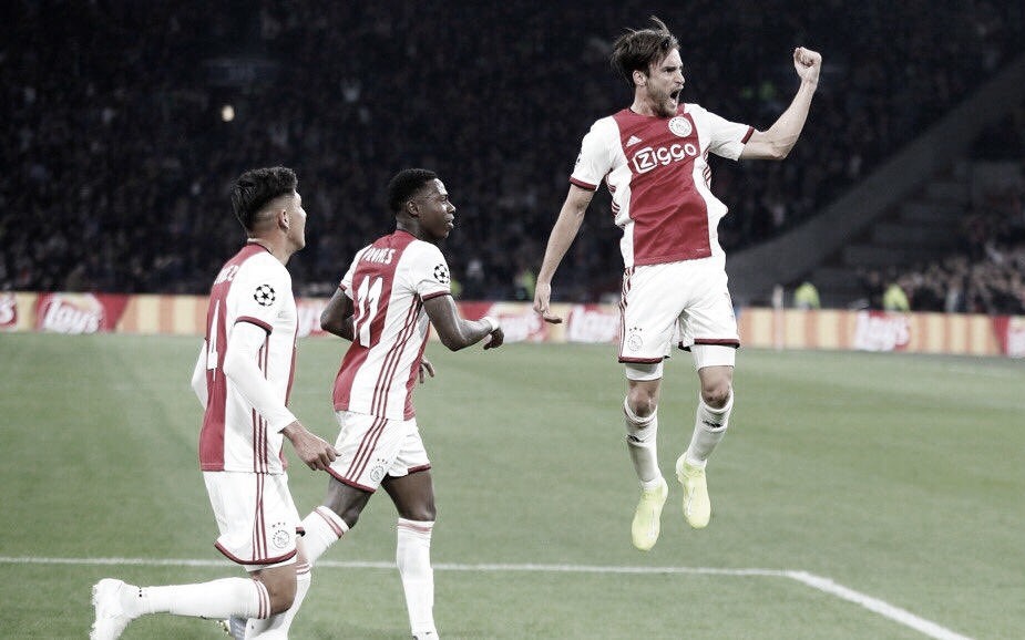 Ajax não dá chances, derrota Lille e começa bem na Champions League