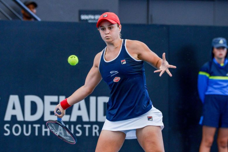 WTA Adelaide Day 2 wrapup: Barty escapes, Halep wins as first round wraps up, second round gets underway