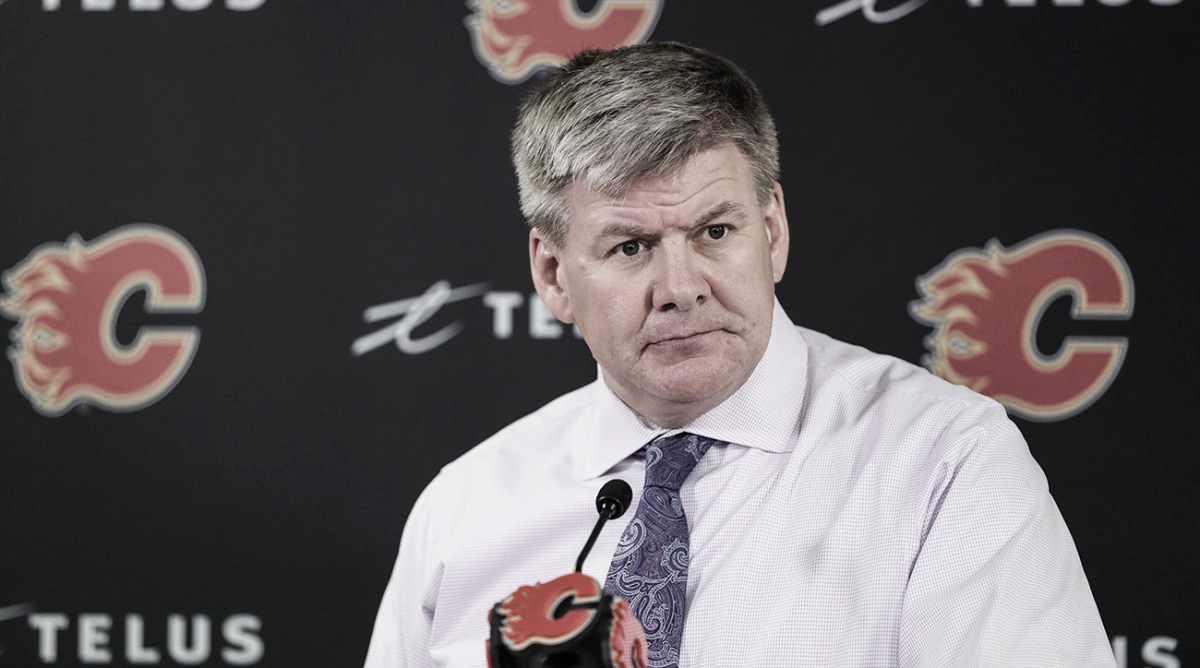 Bill Peters será investigado y renuncia como entrenador de los Calgary Flames