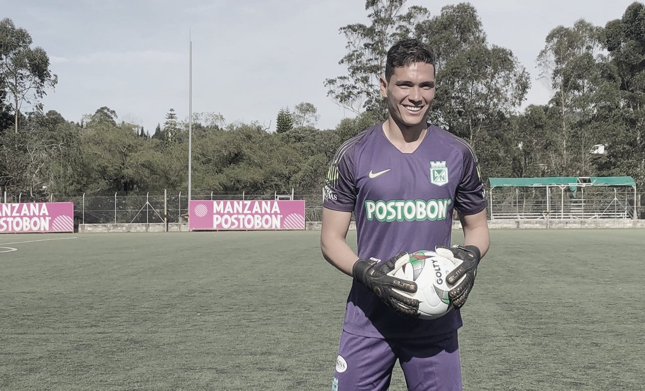Aldaír
Quintana renovó contrato por tres años con Atlético Nacional Aldaír
Quintana renovó contrato por tres años con Atlético Nacional