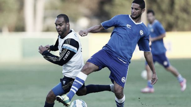 Com gols de Barrios e Alecsandro, Palmeiras goleia São José em jogo-treino