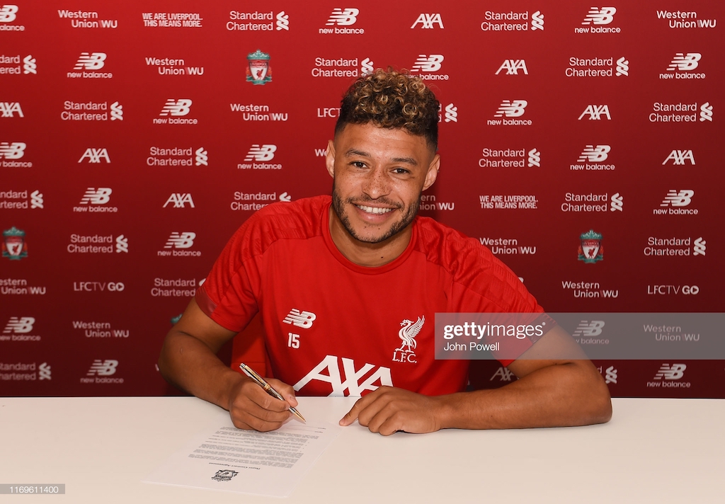 Liverpool's Alex Oxlade-Chamberlain signs new long-term  deal 