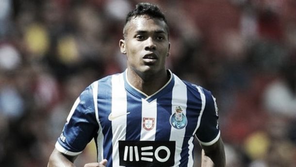 La Juve chiude per Alex Sandro e ci prova per Mkhitarian