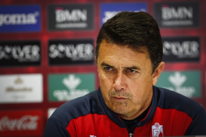Campos asegura que el Granada B va a "pegar un arreón final" Campos asegura que el Granada B va a "pegar un arreón final"