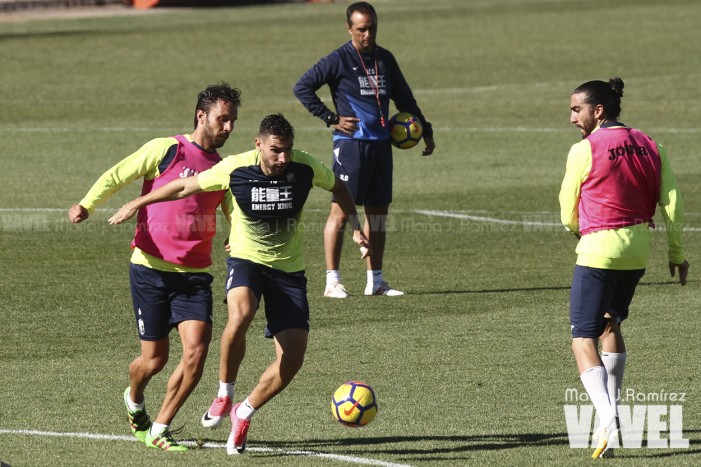 Una defensa del Granada CF inédita para medirse al Lorca