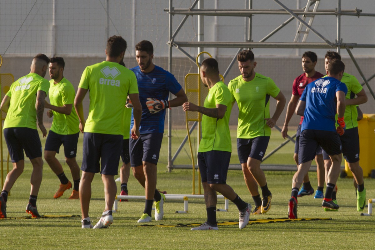 Cinco entrenamientos del Granada CF antes de recibir al Lugo