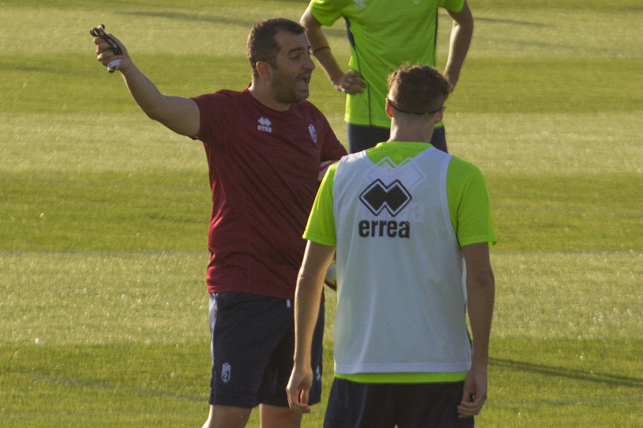 El Granada CF prepara con cinco entrenamientos la 'final' de Albacete
