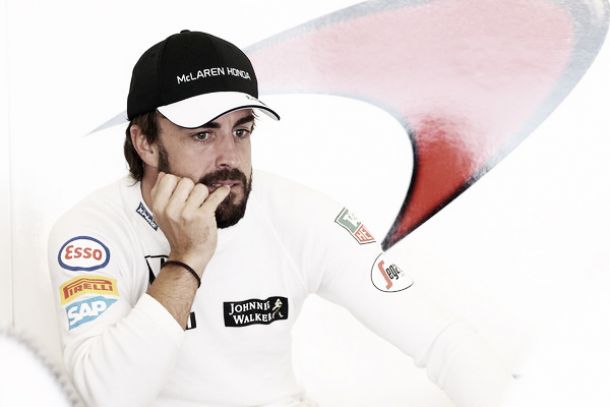 Fernando Alonso: "Es triste estar contento por entrar a la Q2, pero era importante para el equipo"