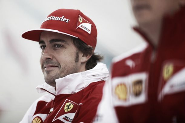 Fernando Alonso pide 105 millones de euros para ampliar su contrato con Ferrari hasta 2019