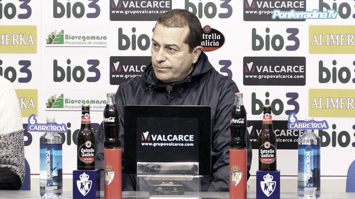 Álvarez Tomé: "Hay que llevar el escudo y la camiseta con la mayor dignidad posible"