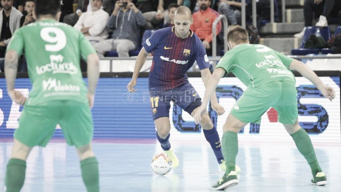 Barça Lassa y Osasuna Magna empatan en una oda al fútbol sala
