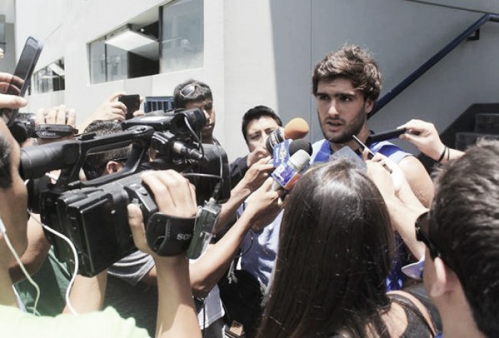 Álvaro Ampuero fue presentado en la Universidad San Martín Álvaro Ampuero fue presentado en la Universidad San Martín