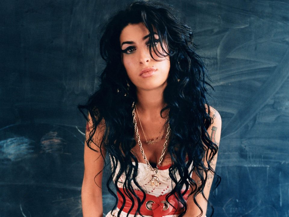 História sobre a vida de Amy Winehouse vai virar filme