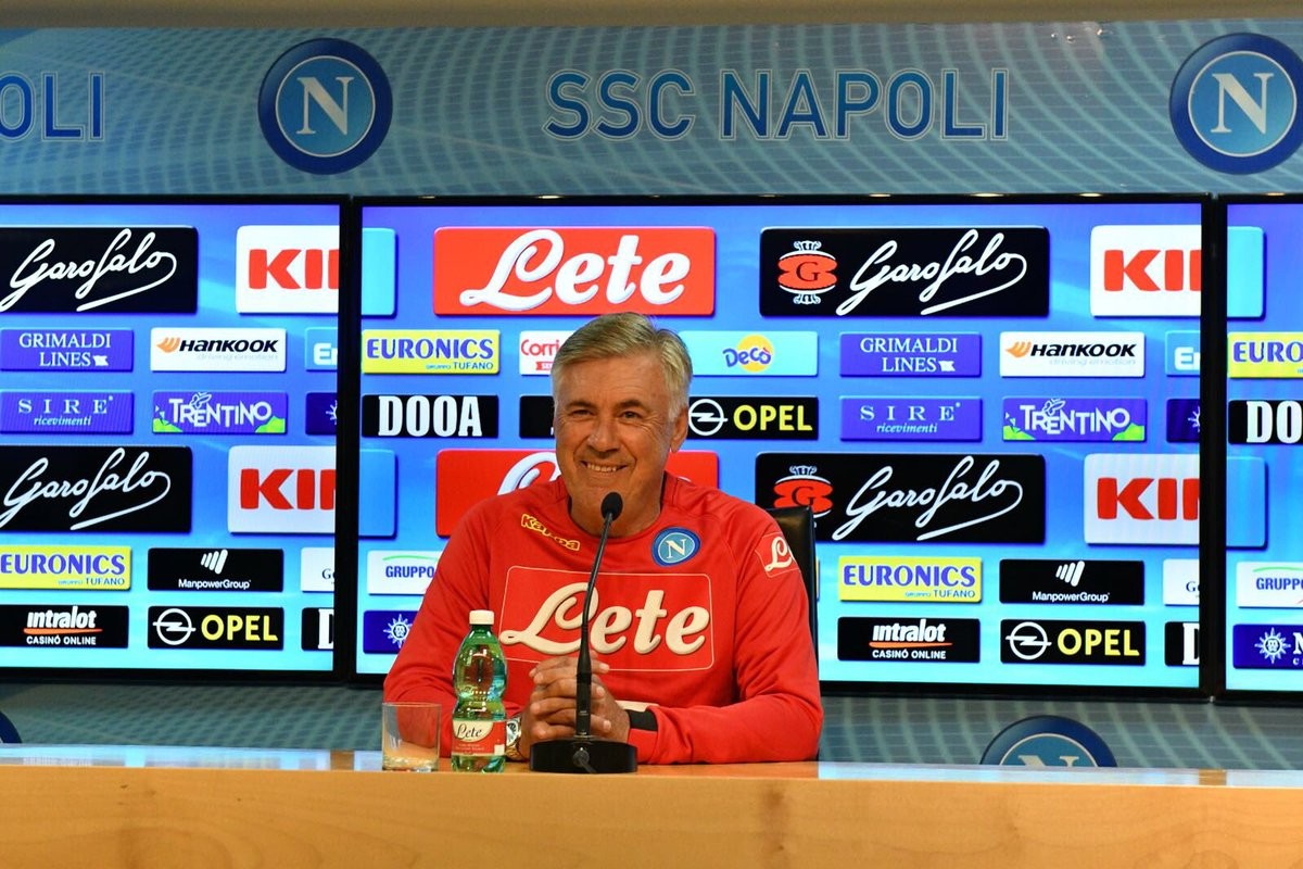 Napoli - Ancelotti: "La Samp ha un'ottima organizzazione, il traguardo finale è la vittoria"