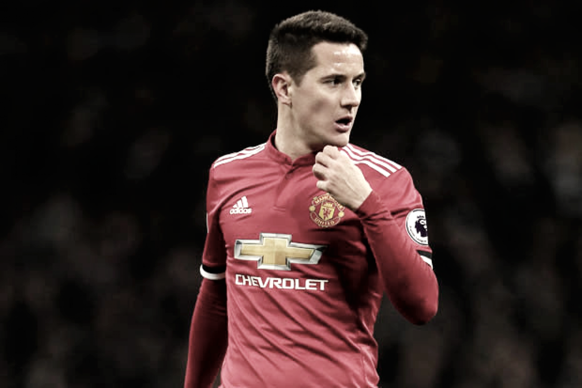 Ander Herrera niega escupir intencionadamente en el escudo del Manchester City Ander Herrera niega escupir intencionadamente en el escudo del Manchester City