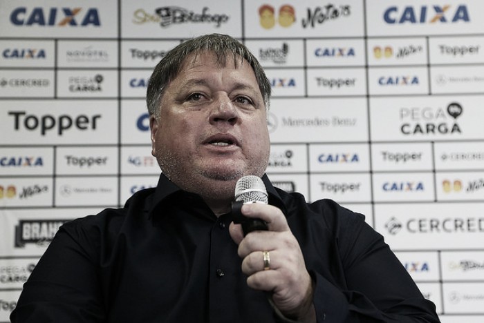 Gerente de futebol, Anderson Barros aponta conversas avançadas do Botafogo com Kieza