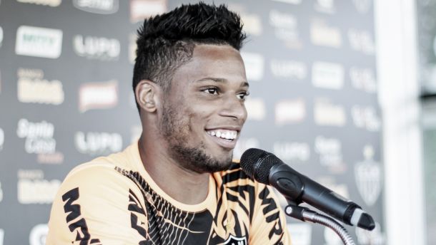 Reintegrado ao elenco, André espera fazer um grande 2015 com a camisa do Atlético-MG