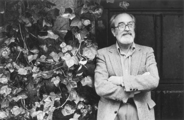 Ángel González: el poeta del hastío