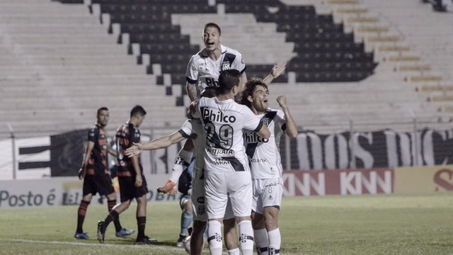 Apodi marca e dá vitória à Ponte Preta contra Oeste na Série B Apodi marca e dá vitória à Ponte Preta contra Oeste na Série B