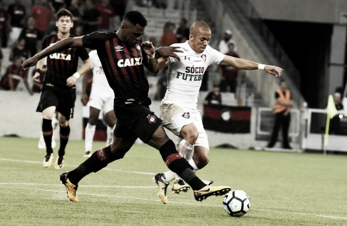 Pensando no G-4, Fluminense e Atlético-PR duelam no Maracanã Pensando no G-4, Fluminense e Atlético-PR duelam no Maracanã