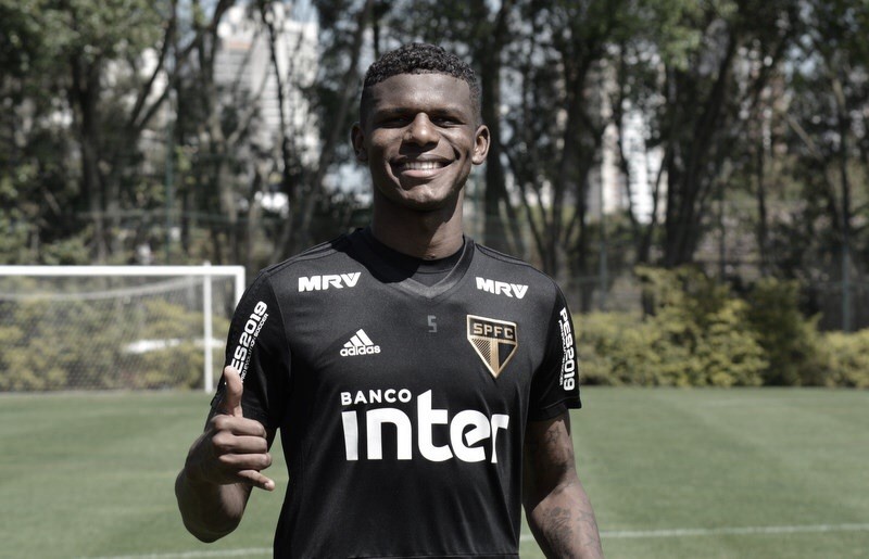Convocado pelo Equador, Arboleda será desfalque no São Paulo Convocado pelo Equador, Arboleda será desfalque no São Paulo
