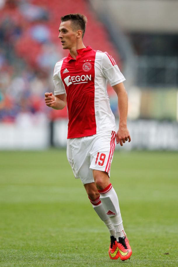 Milik brace secures three points for Ajax