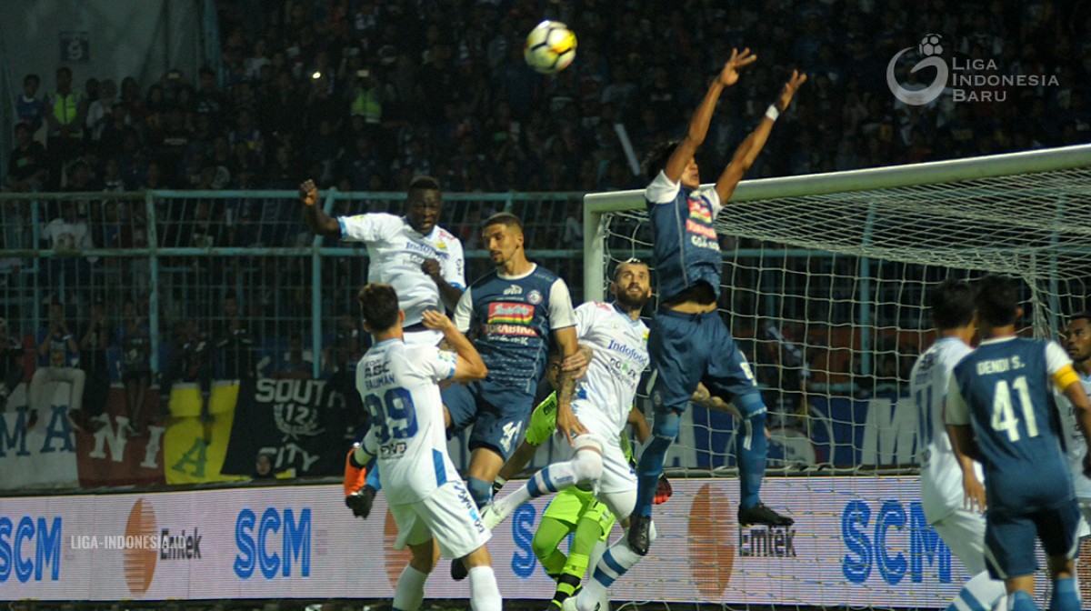 Laga Terhenti, Arema Lawan Persib Masih Sama Kuat