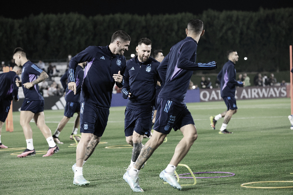 Messi e Modric se reencontram em duelo decisivo pela semifinal da