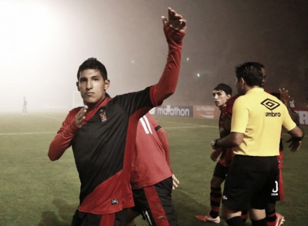 Alexis Arias: "Fue la primera vez que vi un marco tan grande con Melgar" Alexis Arias: "Fue la primera vez que vi un marco tan grande con Melgar"