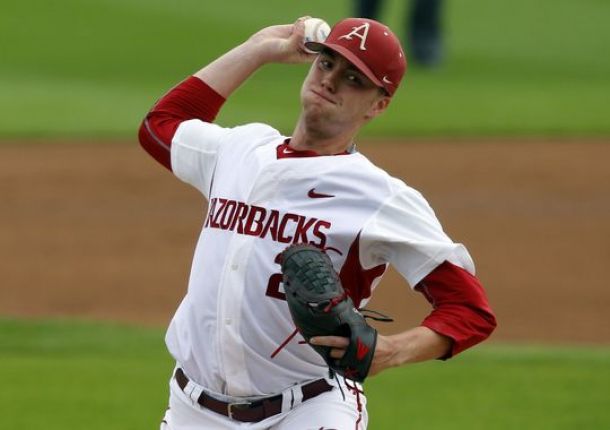 Arkansas Razorbacks Hold Off Oral Roberts At Stillwater Regional Opener