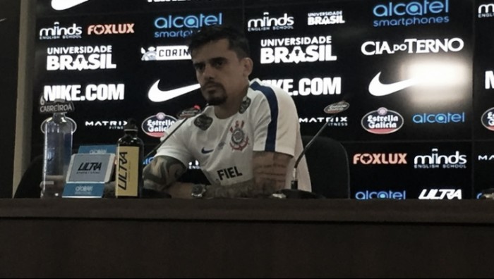 Fagner destaca elenco experiente para Corinthians seguir na liderança do Brasileirão