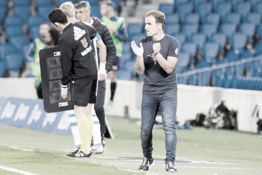 Jagoba Arrasate: "He visto un equipo muy entero, que ha hecho un gran esfuerzo en
lo futbolístico y en lo físico" Jagoba Arrasate: "He visto un equipo muy entero, que ha hecho un gran esfuerzo en
lo futbolístico y en lo físico"