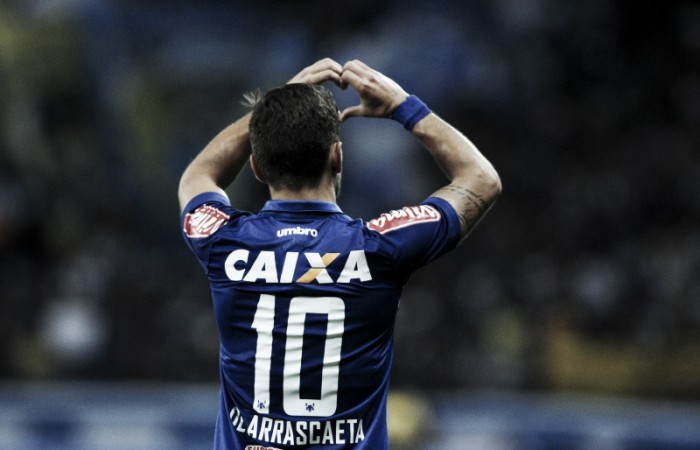 Arrascaeta decide, Cruzeiro bate América e volta à final do Mineiro após dois anos