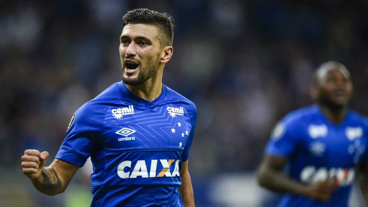 Após Copa do Mundo, Arrascaeta afirma que quer continuar no Cruzeiro