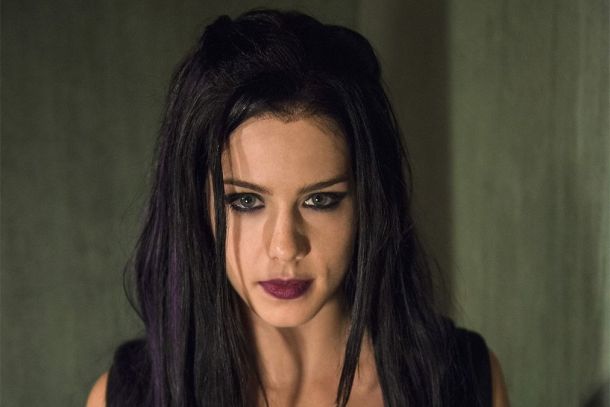 Arrow: “The Secret Origin Of Felicity Smoak” Review