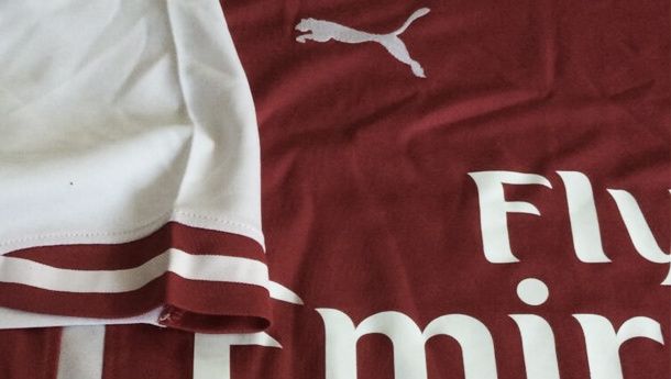 arsenal red and white jersey