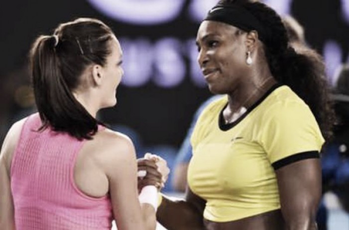 Australian Open 2016: Serena Williams strolls into final