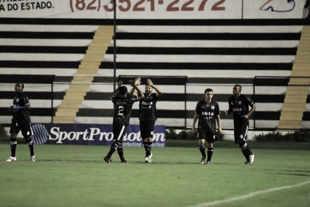 Com gols no primeiro tempo, ASA vence Águia de Marabá e segue invicto na Série C