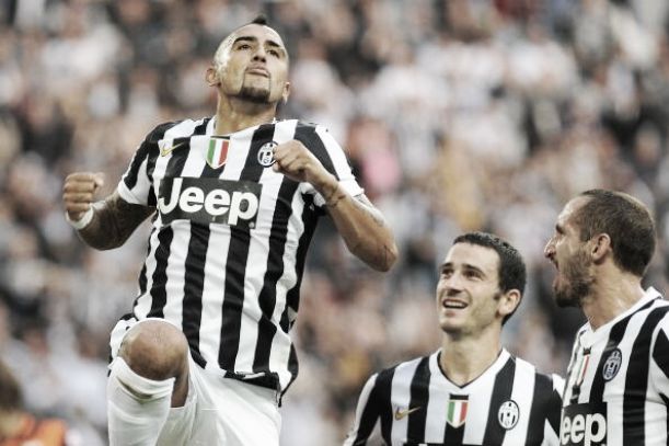 Un primer tiempo mágico del Juventus maniata al Genoa