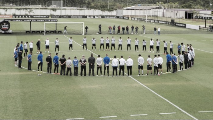 Diretoria do Corinthians admite uniforme verde em homenagem à Chapecoense: "A cor é o menos importante"