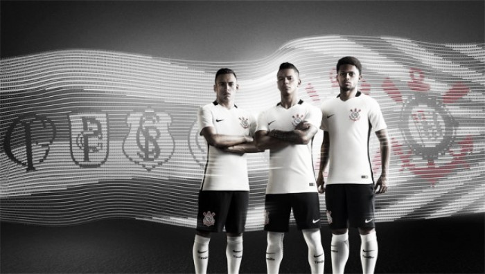 Em evento na Arena, Corinthians lança uniforme para estreia do Brasileirão