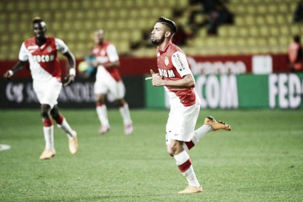 Em jogo bastante dramático, Monaco vence Lens e sobe na tabela